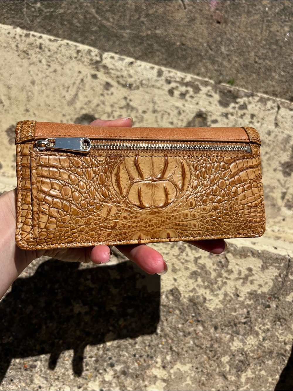 New Brahmin Tan Croc-Trim Leather Wallet - Picture 4 of 16